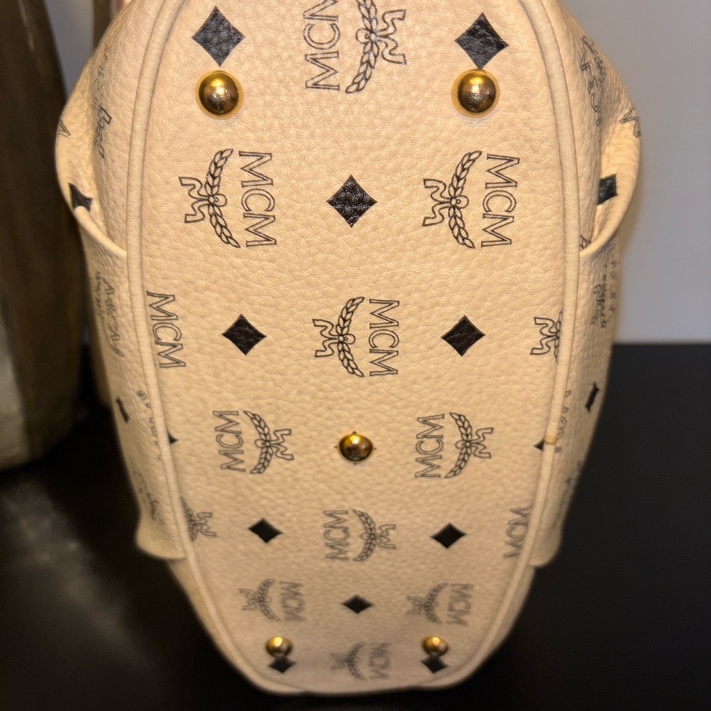 MCM Beige and black Logo Shoulder Bag - Picture 6 of 14